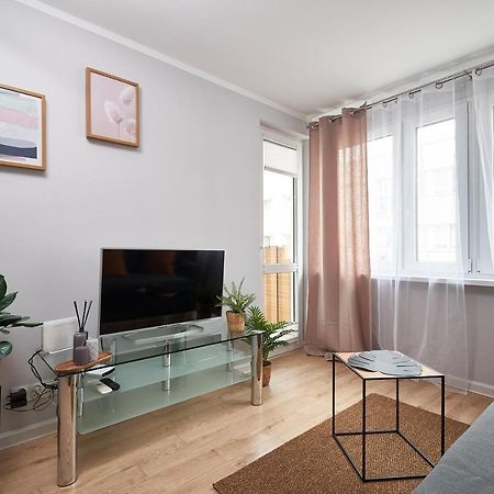 Kuznicza Apartment - 300M Main Square ~ Self Check-In 24H Wroclaw Bagian luar foto